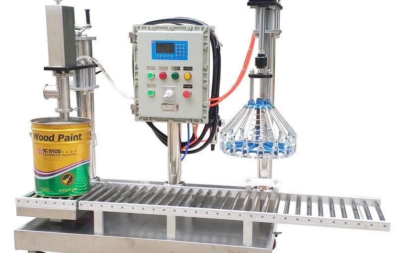 Filling machine with capping machine