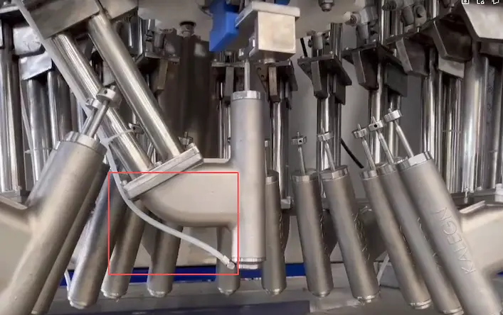 DM-Series-Automatic-Dispenser-Machines-PTFE-Cleaning